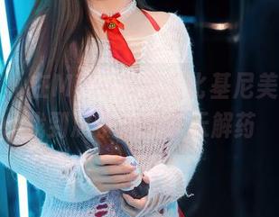 秀人网 - 在Mina米娜的比基尼美图里，找到属于你的夏天解药