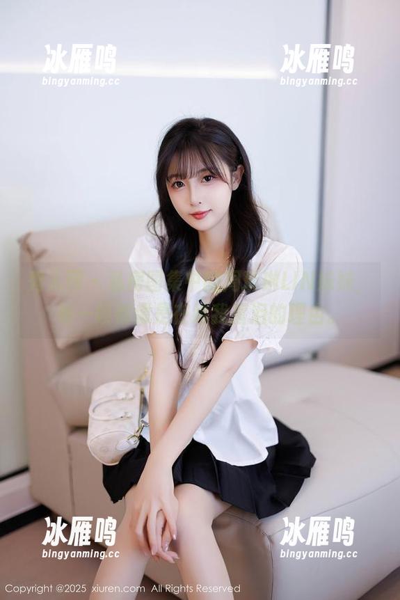 秀人网 - 私房图集中的周琰琳LIN妹妹，每一帧都像是在给我落泪的理由。