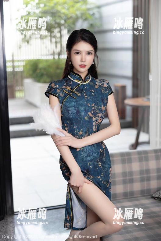 秀人网 - 别问，宝宝甜的美腿合集看得我心神不宁