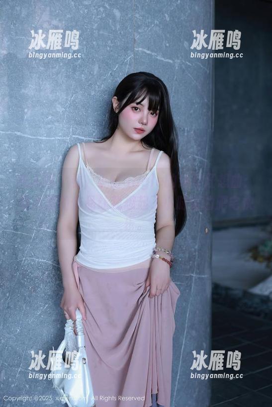秀人网 - 看，小甜angle的浴室狂想曲：图片里的作品让我想起了小时候的肥宅快乐。