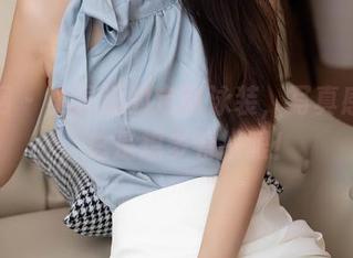 秀人网 - 小逗逗的定制泳装，写真感满溢，总是想多看一眼！