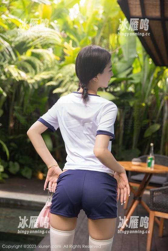 秀人网 - 童千艺cara户外旅行日志，一路图库分享，顺便让人想起要不要给自己也拍点。