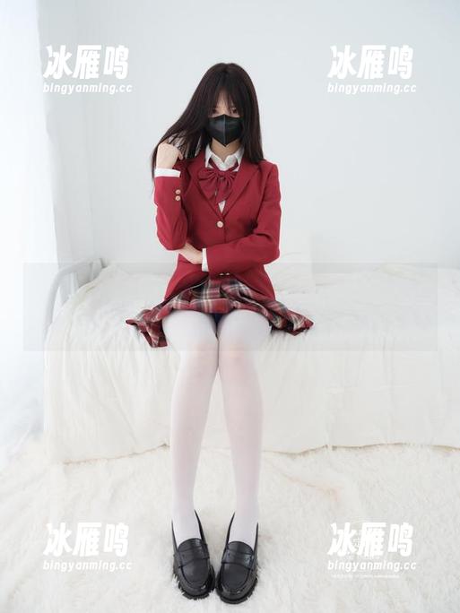 紧急企划 - 小恩的校服福利图，直逼眼球试听！