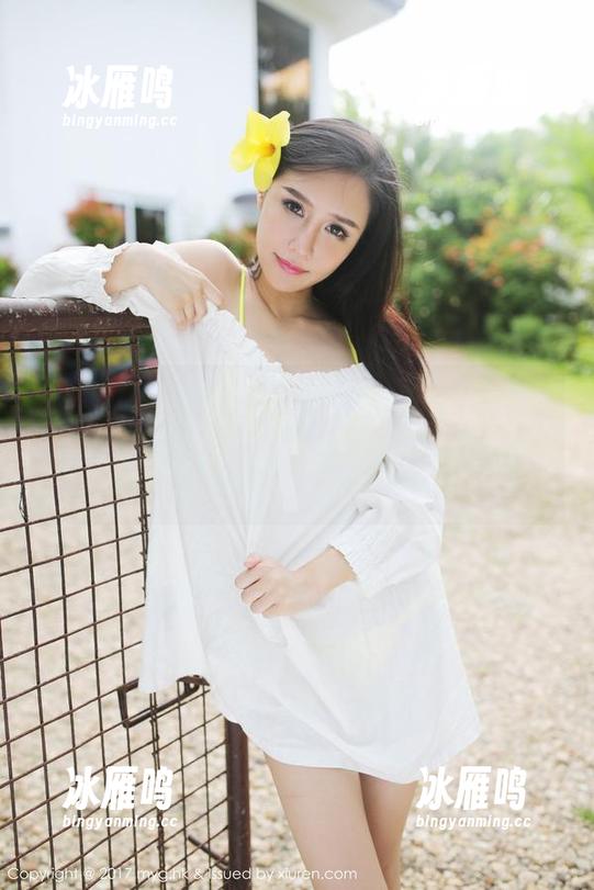 美媛馆 - 校服不只是教室里的战袍，唐琪儿Beauty在线图集带你聊聊闹心的作业！
