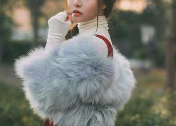 菠萝社 - 三亚写真又来一波，送上Monkey_小潘鼠的全新图集，春心荡漾？