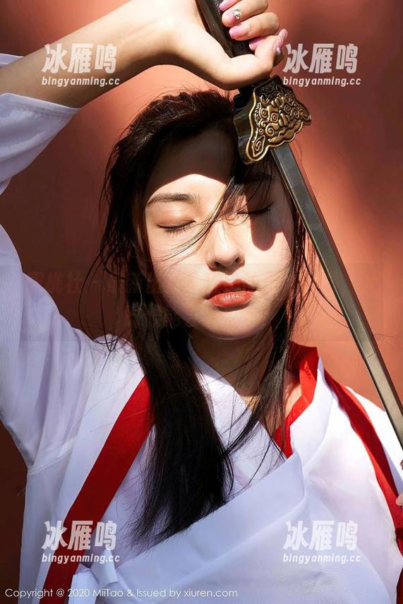 蜜桃社 - 最新出炉！杏子的厨娘合集，啥时候能尝尝手艺？