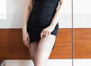 语画界 - 有没有被杨晨晨的黑丝美腿私房写真电到？这一腿大概能秒杀一半眼球吧！