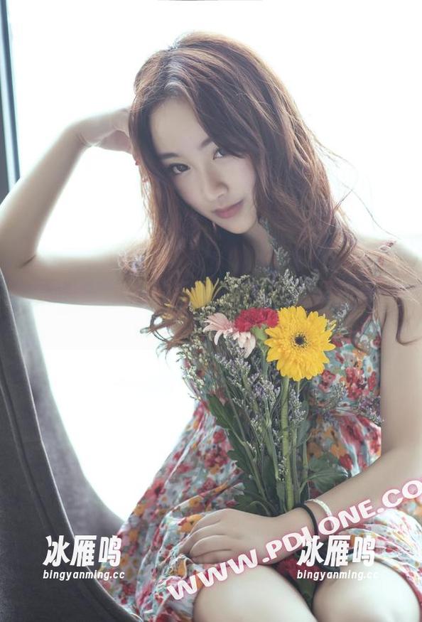 轰趴猫-曲曲 轰趴猫 - 曲曲的毛衣狂欢!网盘里还有更多小曲调!