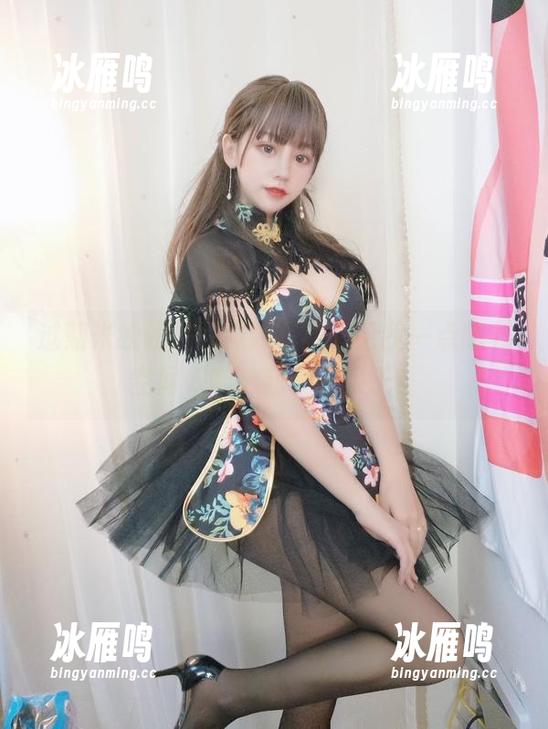 过期米线线喵的妹妹写真，给我一点想象空间好嘛，我快看呆了！