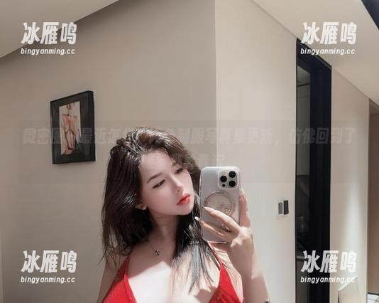 微密圈 - 最近怎样？阿色制服写真集更新，仿佛回到了课堂那种青涩。