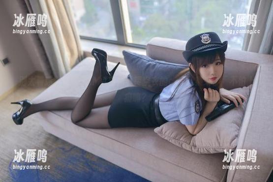 别太着迷，雪琪SAMA穿黑丝镂空衣的cos合集来了，不怕上瘾嘛？