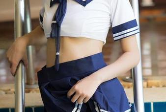 青豆客 - 图集里的纯小希，水手服穿出新气象？