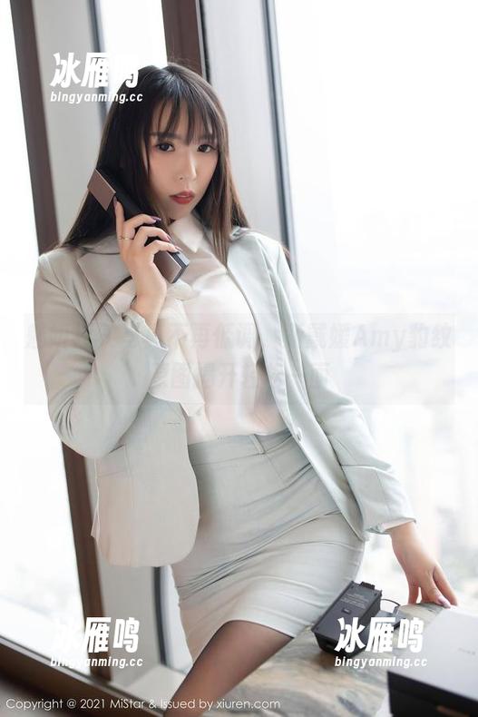 魅妍社 - 写真不再低调，斯戴媛Amy豹纹原图揭开轻松一面