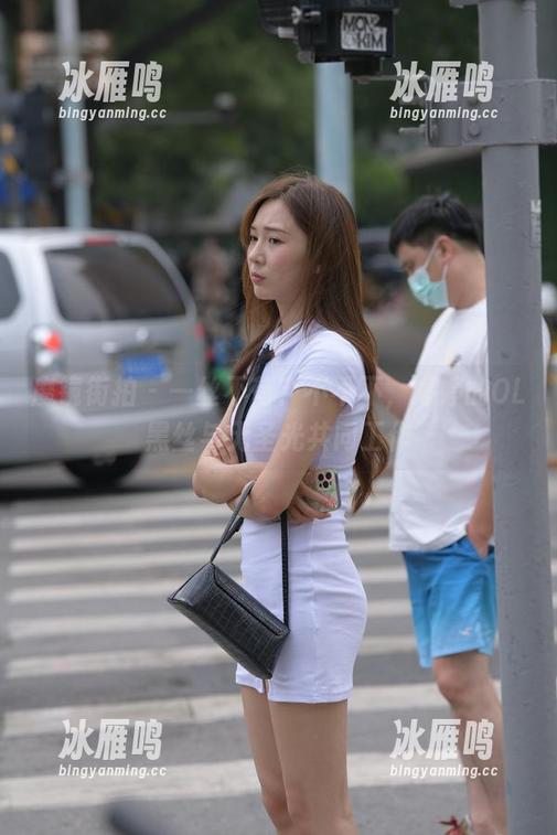 魔镜街拍 - 一丝不苟？不不不，婷婷的OL黑丝与无圣光共同工作