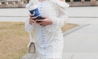 魔镜街拍 - 哇，包臀裙配肉丝，哪里有更美的？萌宝儿在哈哈镜前，美图迅速下载中。